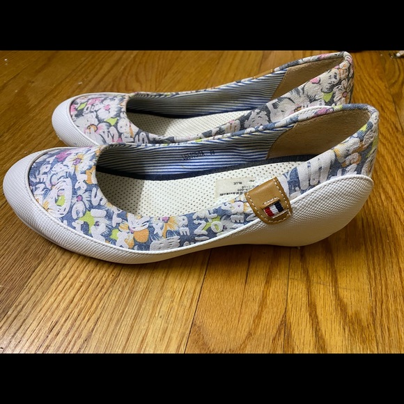 Women shoes - Picture 2 of 5